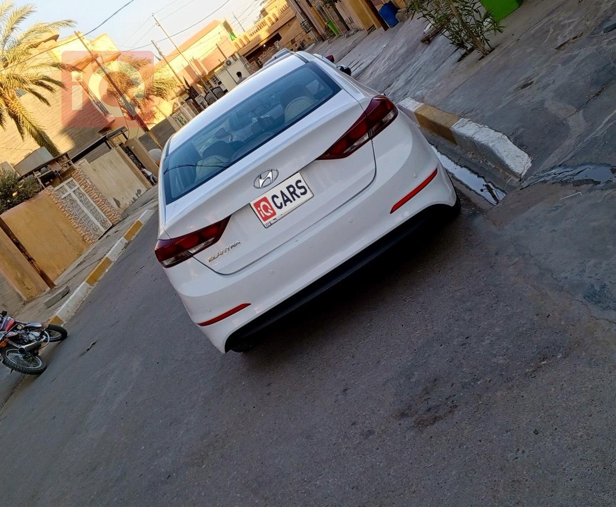 هيونداي النترا